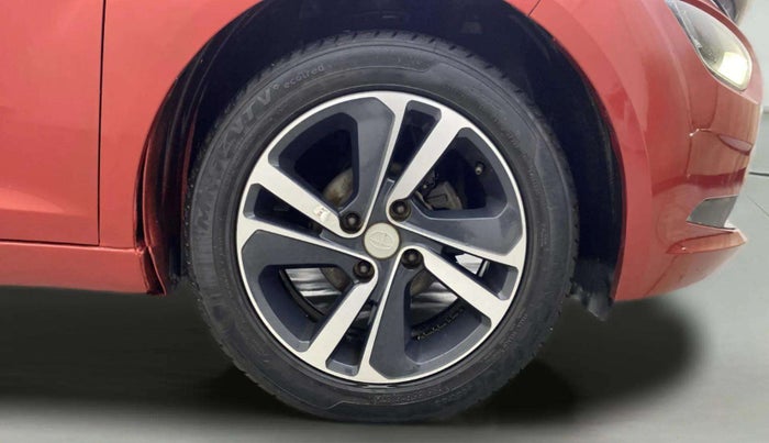 2020 Tata ALTROZ XZ PETROL, Petrol, Manual, 35,037 km, Right Front Wheel