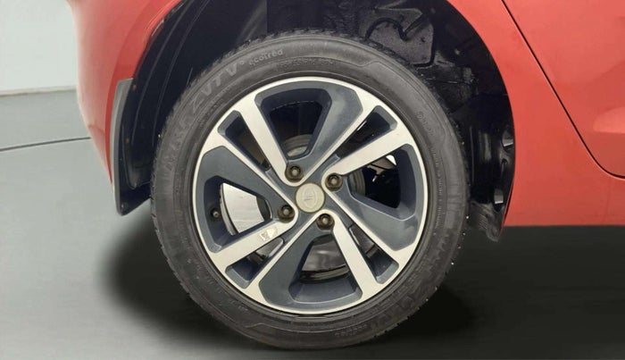 2020 Tata ALTROZ XZ PETROL, Petrol, Manual, 35,037 km, Right Rear Wheel