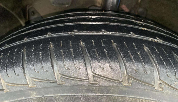 2019 Renault Duster RXS CVT, Petrol, Automatic, 44,798 km, Left Front Tyre Tread