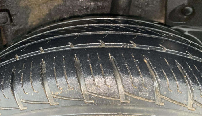 2019 Renault Duster RXS CVT, Petrol, Automatic, 44,798 km, Left Rear Tyre Tread