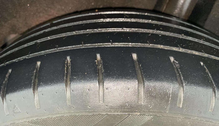 2020 Maruti Baleno ALPHA CVT PETROL 1.2, Petrol, Automatic, 32,444 km, Left Rear Tyre Tread