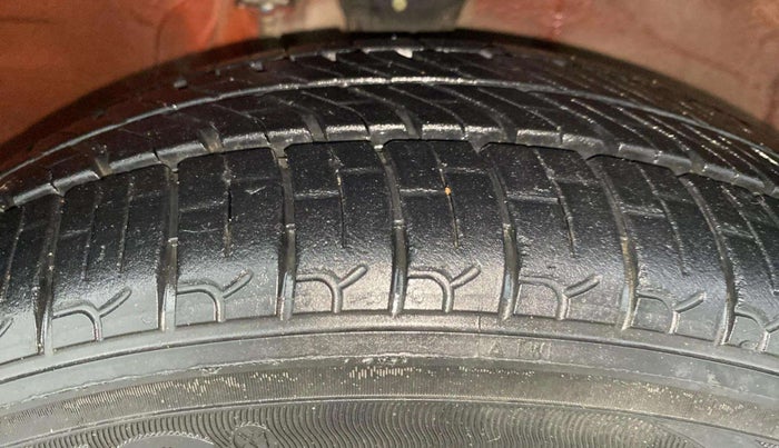 2014 Maruti Alto K10 VXI, Petrol, Manual, 44,480 km, Right Front Tyre Tread