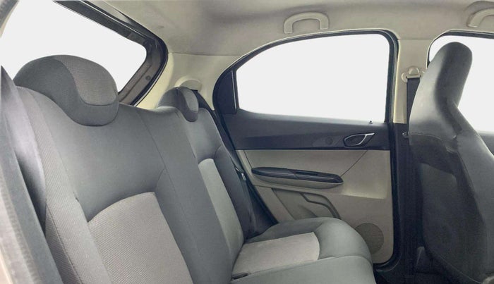2018 Tata Tiago XT PETROL, Petrol, Manual, 35,609 km, Right Side Rear Door Cabin