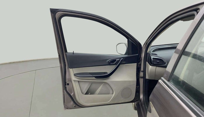 2018 Tata Tiago XT PETROL, Petrol, Manual, 35,609 km, LHS Front Door