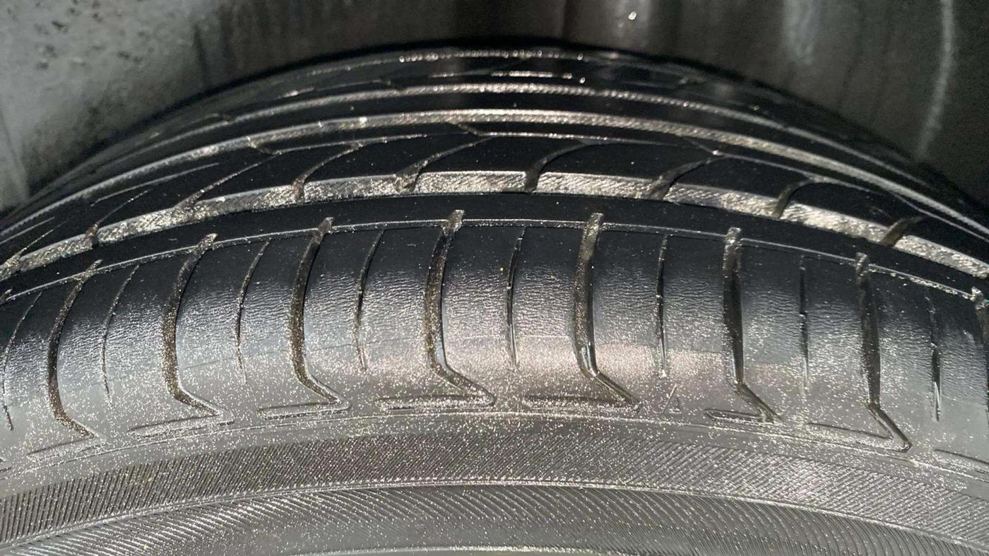 2021 Volkswagen Polo HIGHLINE PLUS 1.0, Petrol, Manual, 46,367 km, Left Rear Tyre Tread