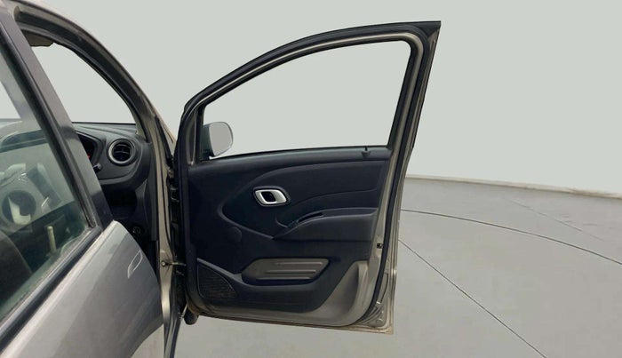 2018 Datsun Redi Go T (O), Petrol, Manual, 41,549 km, RHS Front Door