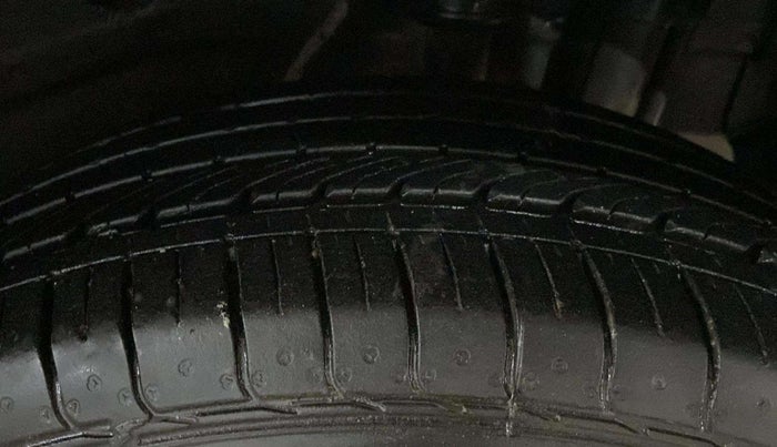 2018 Tata NEXON XT PETROL, Petrol, Manual, 33,424 km, Left Rear Tyre Tread