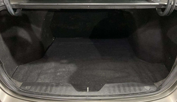 2019 Maruti Ciaz ALPHA  AT 1.5 SHVS PETROL, Petrol, Automatic, 65,834 km, Boot Inside