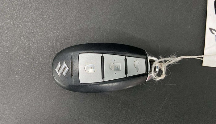2019 Maruti Ciaz ALPHA  AT 1.5 SHVS PETROL, Petrol, Automatic, 65,834 km, Key Close Up