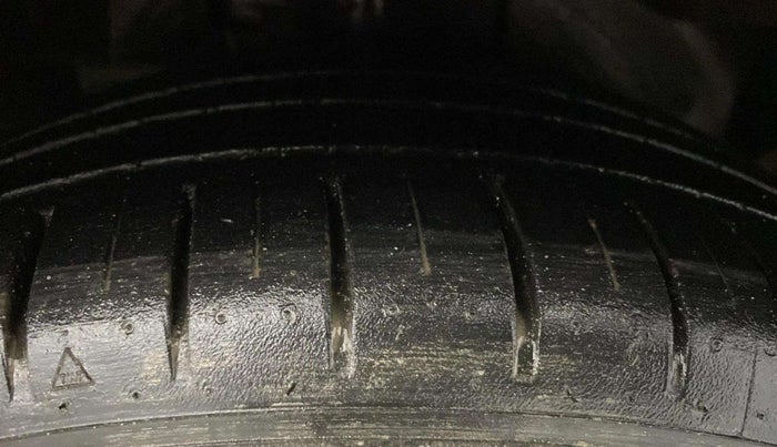 2019 Ford Figo Aspire TITANIUM PLUS 1.5 DIESEL, Diesel, Manual, 88,138 km, Right Front Tyre Tread