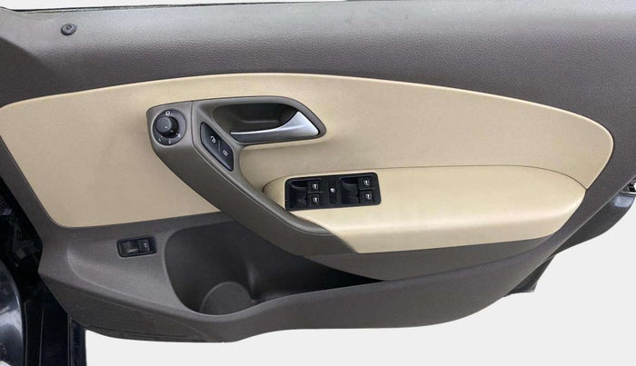 2018 Volkswagen Vento 1.2 TSI HIGHLINE PLUS AT, Petrol, Automatic, 84,213 km, Driver Side Door Panels Control