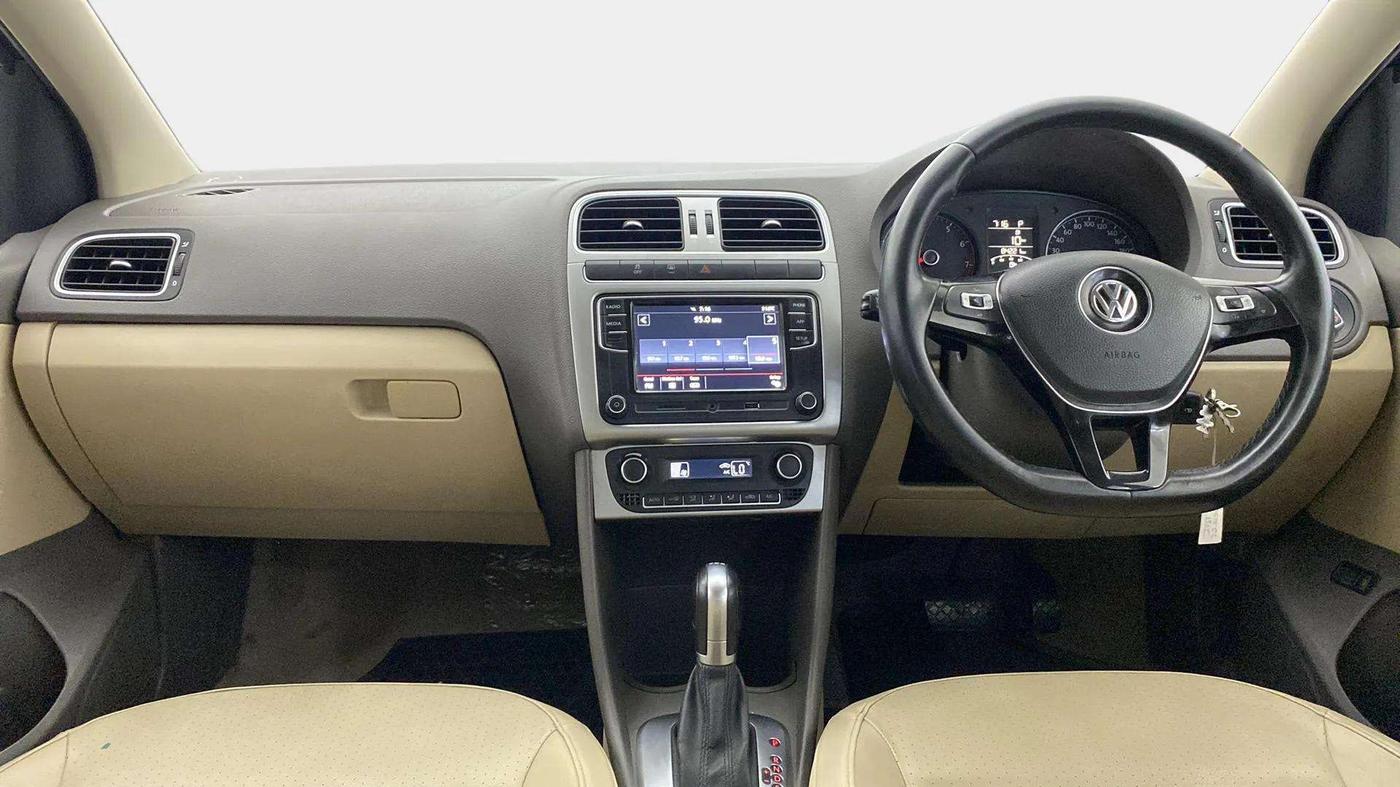 2018 Volkswagen Vento 1.2 TSI HIGHLINE PLUS AT, Petrol, Automatic, 84,102 km, Dashboard