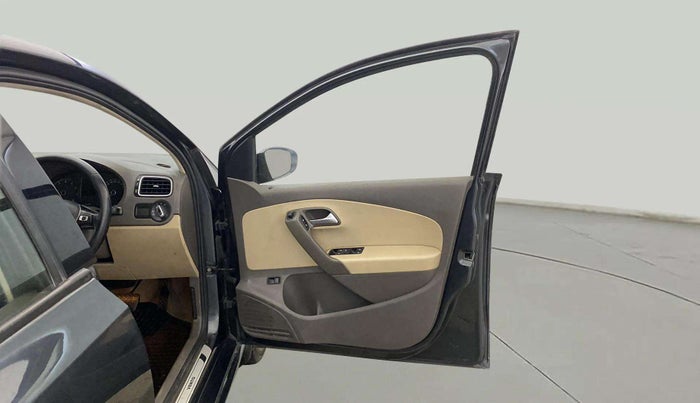 2018 Volkswagen Vento 1.2 TSI HIGHLINE PLUS AT, Petrol, Automatic, 84,213 km, RHS Front Door