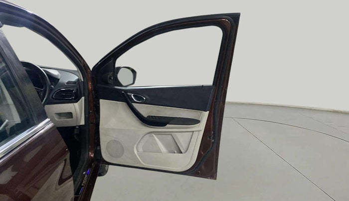 2022 Tata TIGOR XZ PLUS CNG, CNG, Manual, 23,992 km, RHS Front Door