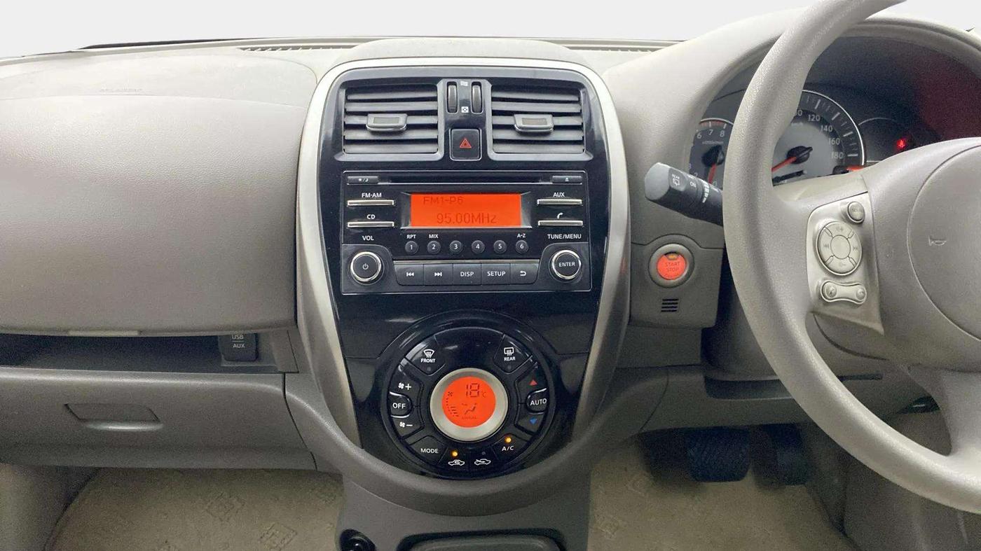 2014 Nissan Micra XV CVT, Petrol, Automatic, 76,310 km, Air Conditioner