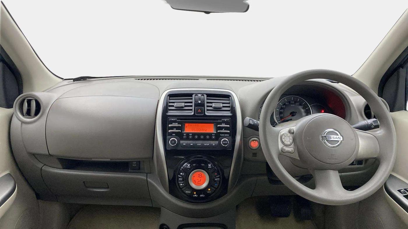 2014 Nissan Micra XV CVT, Petrol, Automatic, 76,310 km, Dashboard