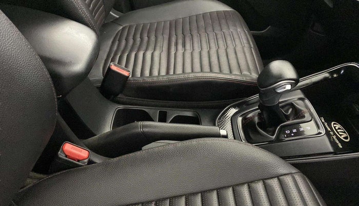 2021 KIA SONET GTX PLUS 1.5 AT, Diesel, Automatic, 61,204 km, Gear Lever