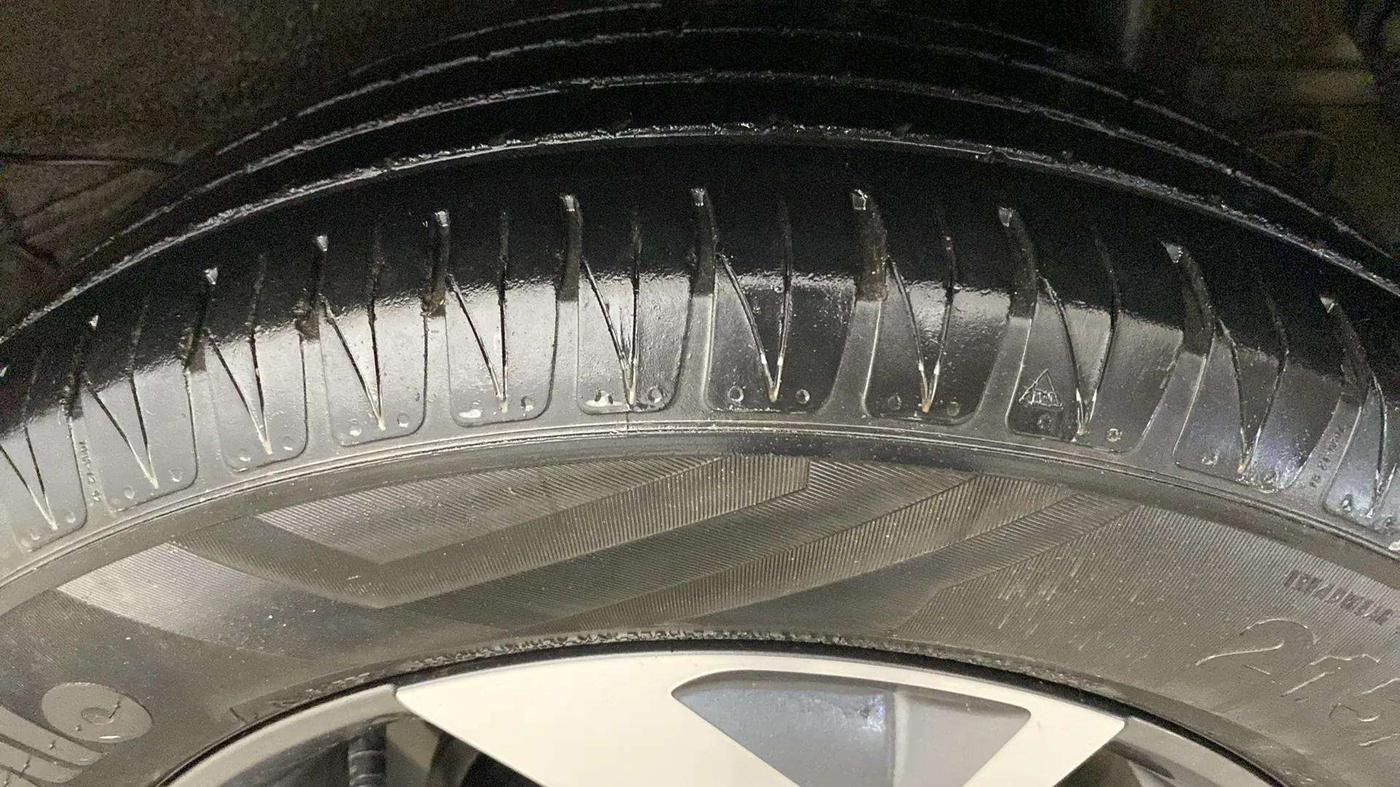 2021 KIA SONET GTX PLUS 1.5 AT, Diesel, Automatic, 61,204 km, Right Rear Tyre Tread