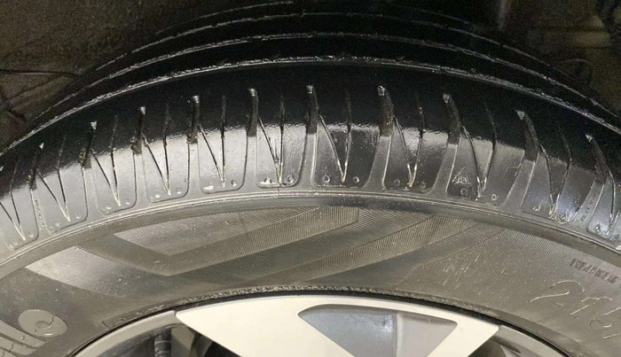 2021 KIA SONET GTX PLUS 1.5 AT, Diesel, Automatic, 61,204 km, Right Rear Tyre Tread
