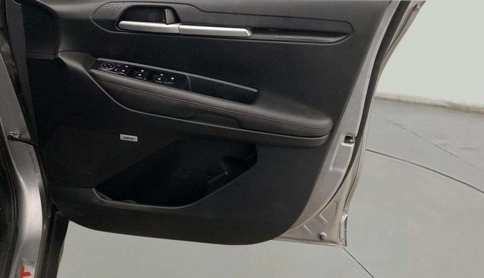 2021 KIA SONET GTX PLUS 1.5 AT, Diesel, Automatic, 61,204 km, Driver Side Door Panels Control