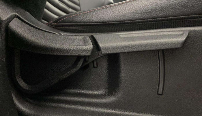 2021 KIA SONET GTX PLUS 1.5 AT, Diesel, Automatic, 61,204 km, Driver Side Adjustment Panel