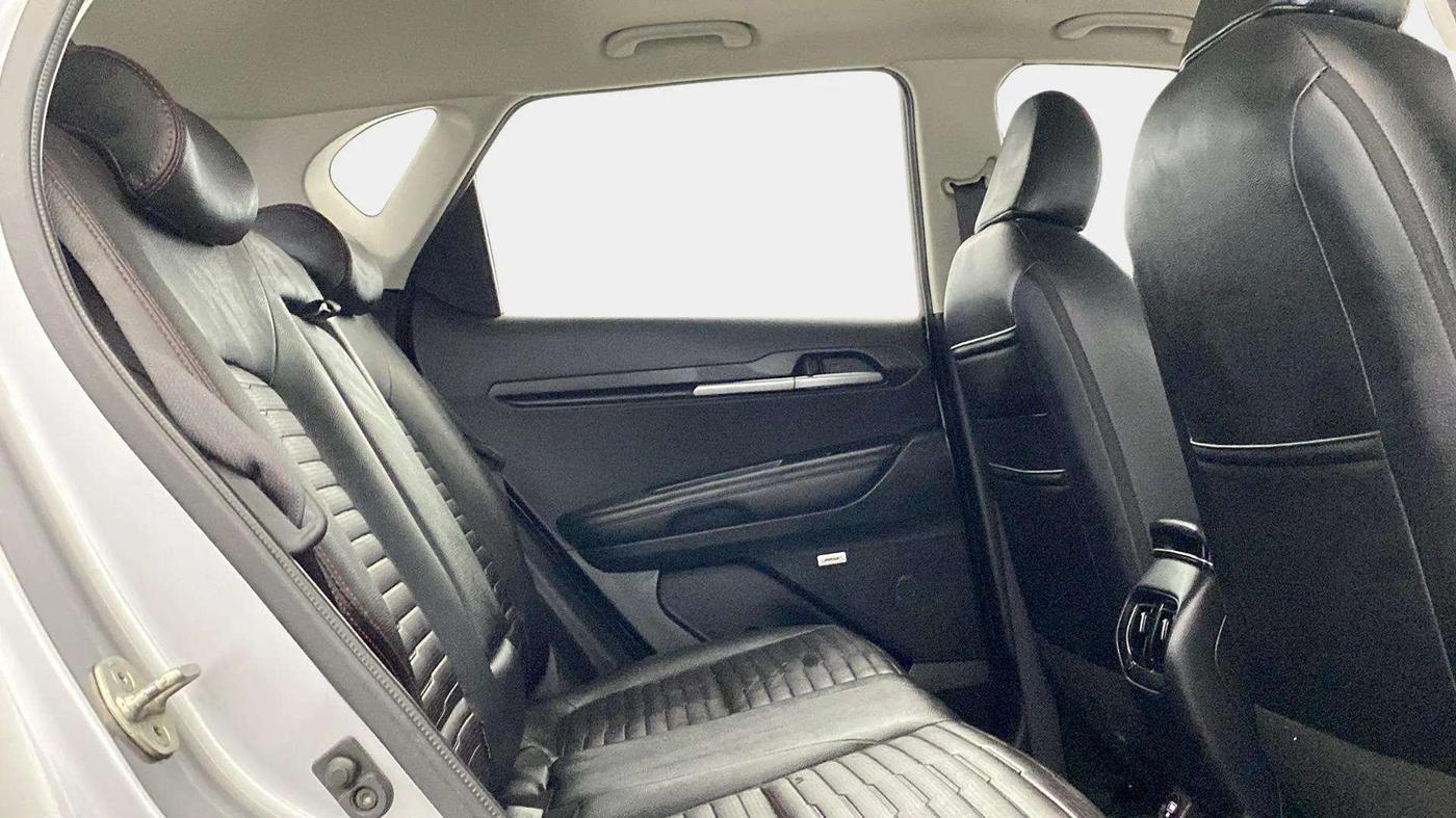 2021 KIA SONET GTX PLUS 1.5 AT, Diesel, Automatic, 61,204 km, Right Side Rear Door Cabin