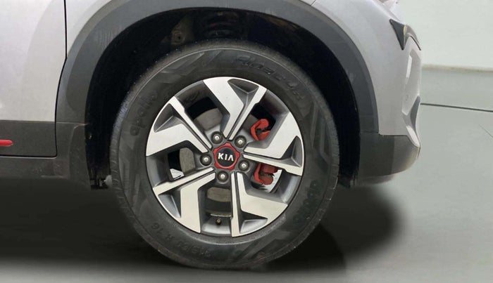 2021 KIA SONET GTX PLUS 1.5 AT, Diesel, Automatic, 61,204 km, Right Front Wheel