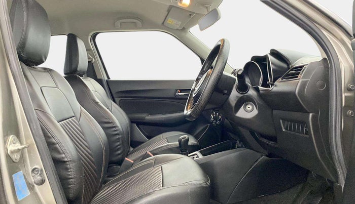 2018 Maruti Swift VXI AMT, Petrol, Automatic, 90,587 km, Right Side Front Door Cabin