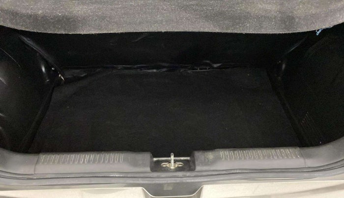 2018 Maruti Swift VXI AMT, Petrol, Automatic, 90,587 km, Boot Inside