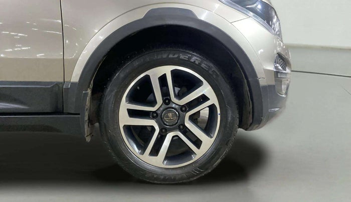 2017 Tata Hexa XTA 4X2 7 STR, Diesel, Automatic, 60,002 km, Right Front Wheel