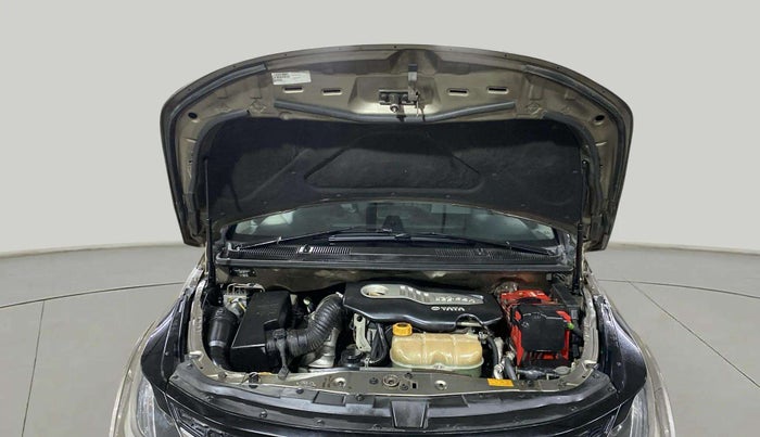 2017 Tata Hexa XTA 4X2 7 STR, Diesel, Automatic, 60,002 km, Open Bonet