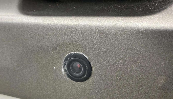2019 Maruti Swift LXI, CNG, Manual, 83,518 km, Parking Camera