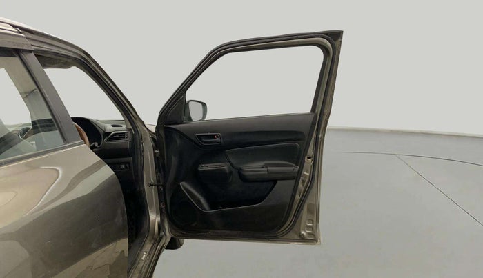 2019 Maruti Swift LXI, CNG, Manual, 83,518 km, RHS Front Door