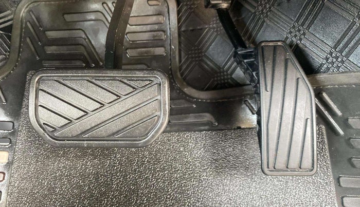 2023 Maruti FRONX DELTA PLUS 1.2L AGS, Petrol, Automatic, 12,379 km, Pedals