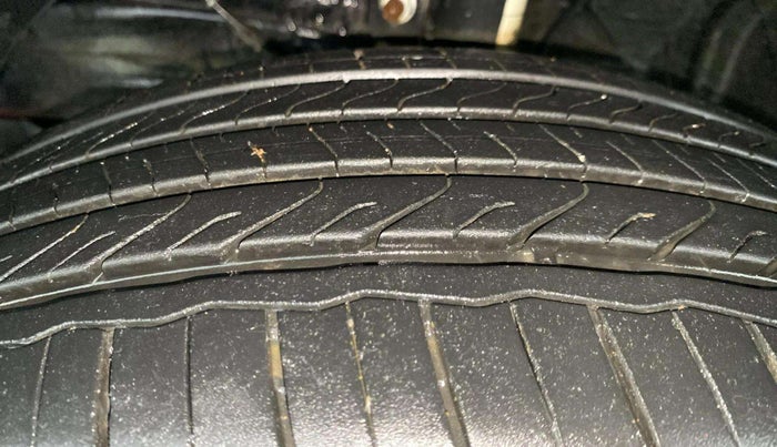 2023 Maruti FRONX DELTA PLUS 1.2L AGS, Petrol, Automatic, 12,379 km, Left Front Tyre Tread