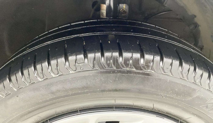 2024 Maruti Ertiga VXi (O), Petrol, Manual, 38,169 km, Right Front Tyre Tread