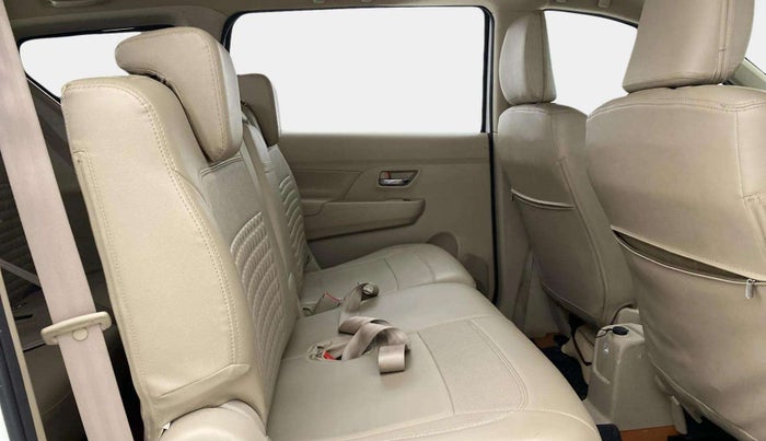 2024 Maruti Ertiga VXi (O), Petrol, Manual, 38,169 km, Right Side Rear Door Cabin