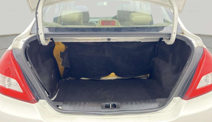 2016 Maruti Swift Dzire ZDI, Diesel, Manual, 74,808 km, Boot Inside