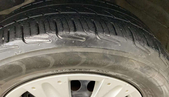 2017 Honda Brio S MT, Petrol, Manual, 81,380 km, Left Rear Tyre Tread