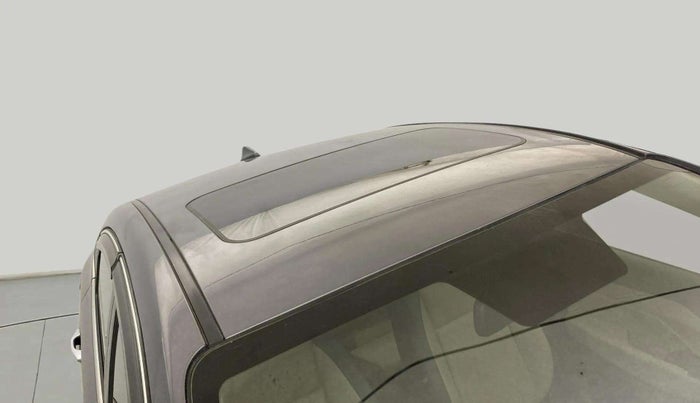 2017 Hyundai Verna 1.6 VTVT SX (O) AT, Petrol, Automatic, 45,752 km, Roof