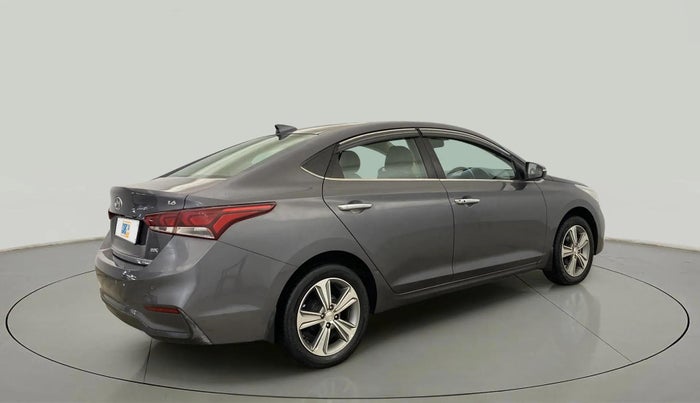 2017 Hyundai Verna 1.6 VTVT SX (O) AT, Petrol, Automatic, 45,752 km, Right Back Diagonal