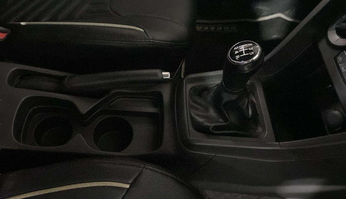 2017 Maruti Vitara Brezza VDI (O), Diesel, Manual, 37,113 km, Gear Lever