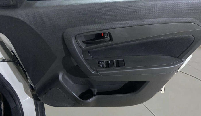 2017 Maruti Vitara Brezza VDI (O), Diesel, Manual, 37,113 km, Driver Side Door Panels Control