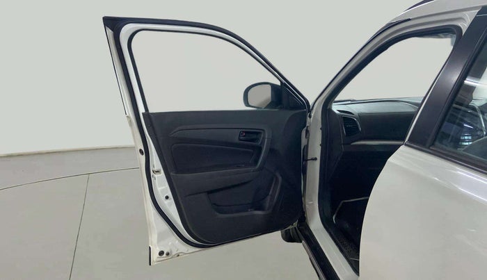 2017 Maruti Vitara Brezza VDI (O), Diesel, Manual, 37,113 km, LHS Front Door