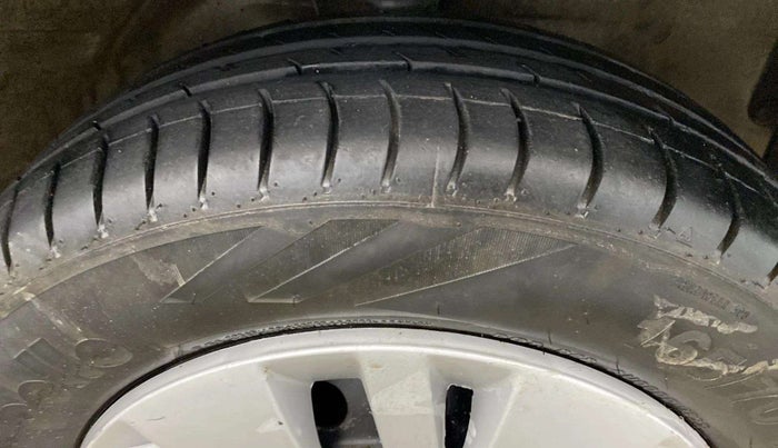 2014 Maruti Wagon R 1.0 VXI, Petrol, Manual, 51,031 km, Right Front Tyre Tread