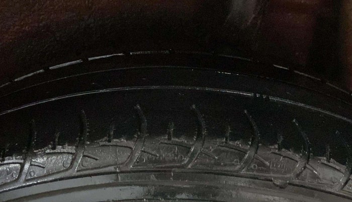 2017 Maruti Celerio VXI, Petrol, Manual, 64,216 km, Left Rear Tyre Tread