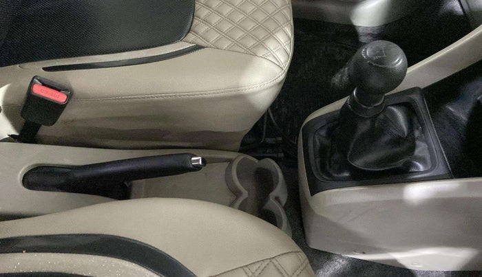 2017 Maruti Celerio VXI, Petrol, Manual, 64,216 km, Gear Lever
