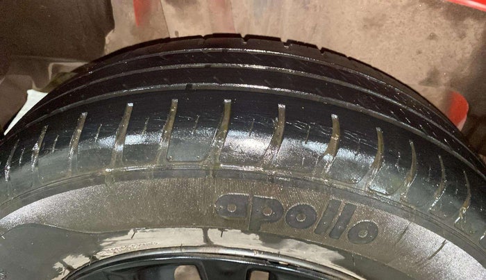 2020 Maruti Swift VXI, Petrol, Manual, 31,985 km, Right Rear Tyre Tread