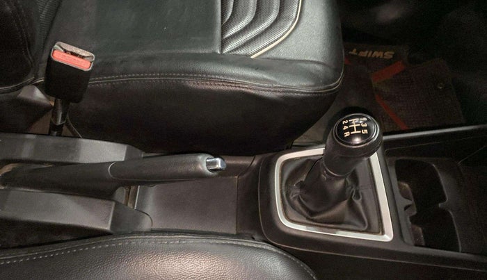2020 Maruti Swift VXI, Petrol, Manual, 31,985 km, Gear Lever