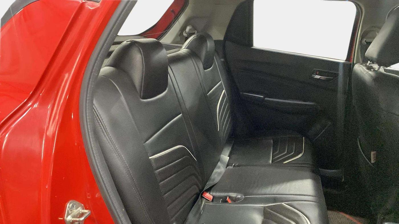 2020 Maruti Swift VXI, Petrol, Manual, 32,037 km, Right Side Rear Door Cabin